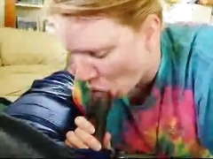 Hippie chick blows fat black cock